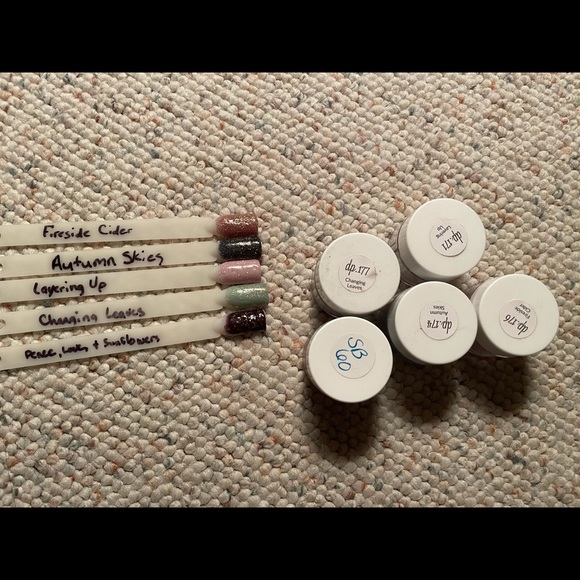 Nail Dip Powder- 12 Jars!! - Picture 5 of 5